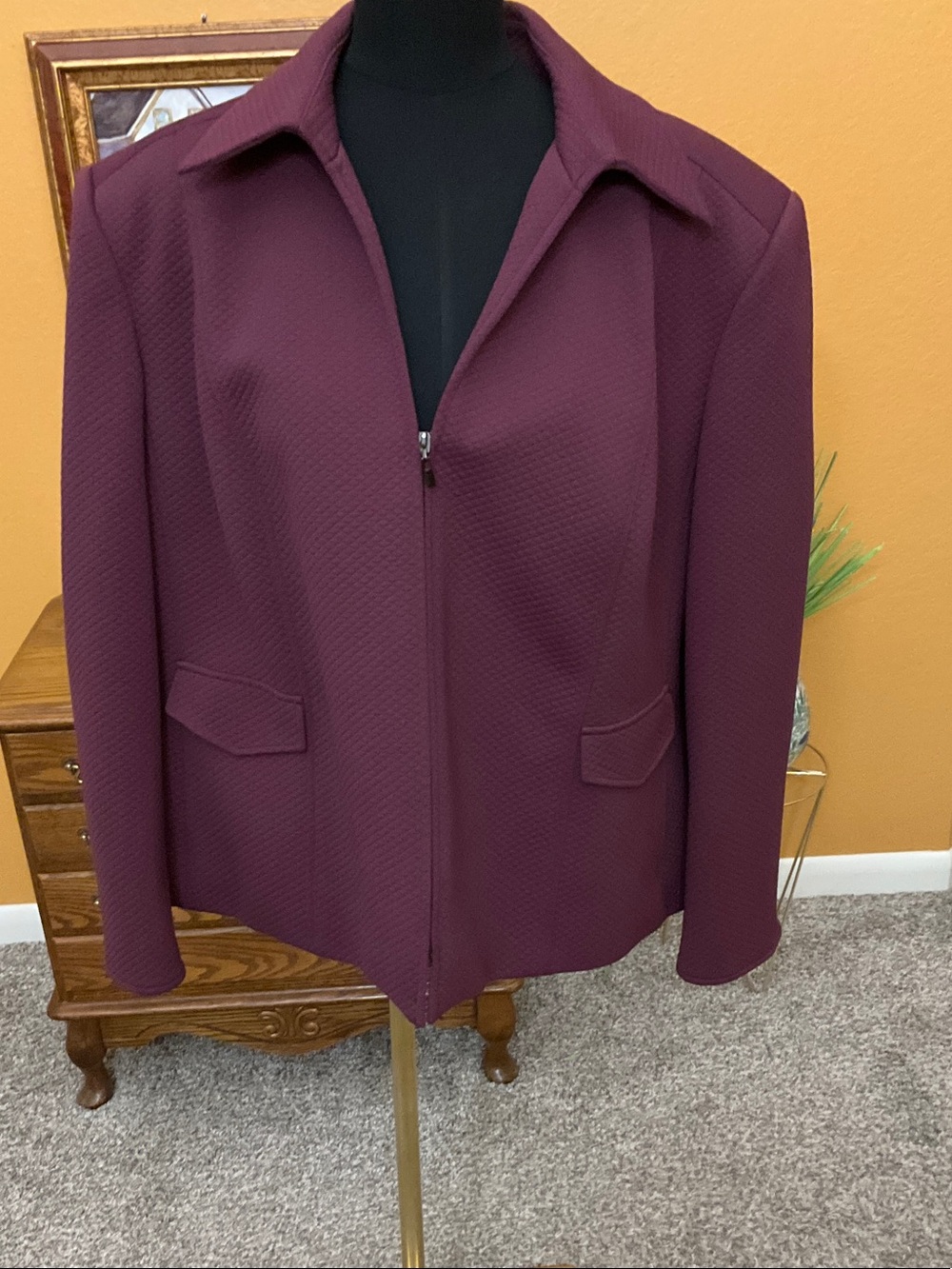 Talbots Petites Women’s Size 24W Beautiful Burgundy Blazer, Great Condition!
